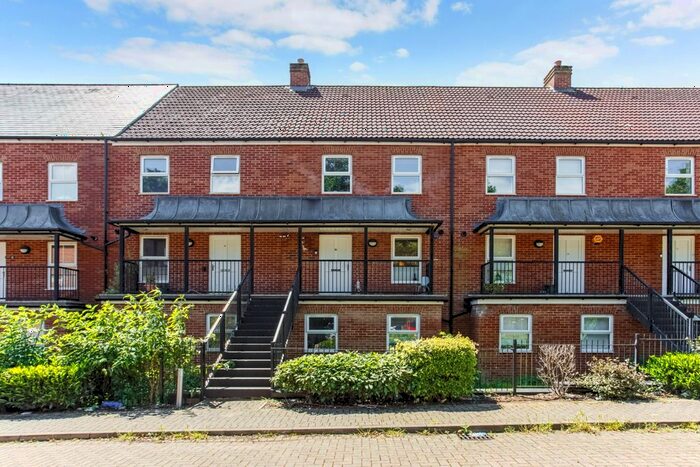 4 Bedroom Town House To Rent In Hicks Road, Markyate, St.Albans, AL3