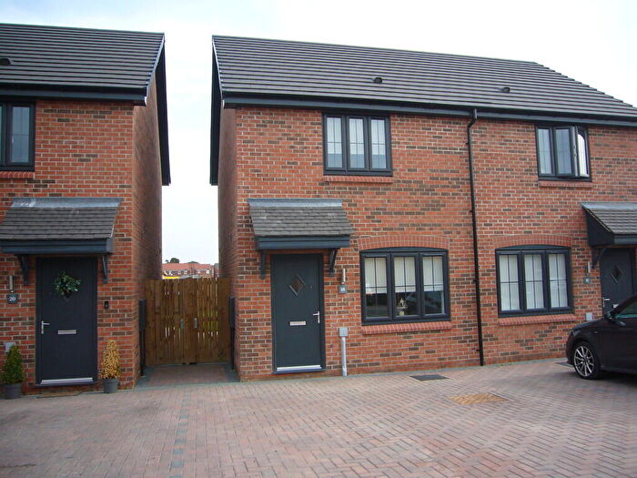 2 Bedroom Semi-Detached House To Rent In Pooley Avenue, Howden, DN14