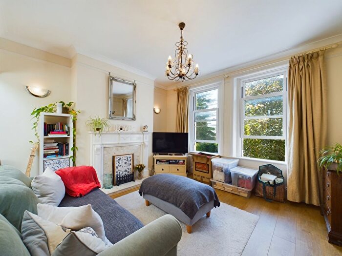 1 Bedroom Flat To Rent In Ashburn Villa, St James Square, Cheltenham, GL50