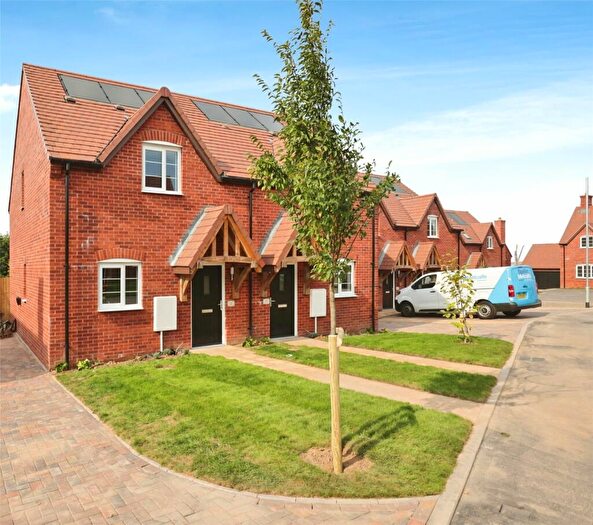 2 Bedroom Semi-Detached House For Sale In The Paddocks, Cubbington, CV32