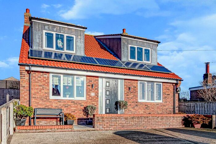 4 Bedroom Detached House For Sale In Main Street, Buckton, Bridlington, East Riding Of Yorkshi, YO15