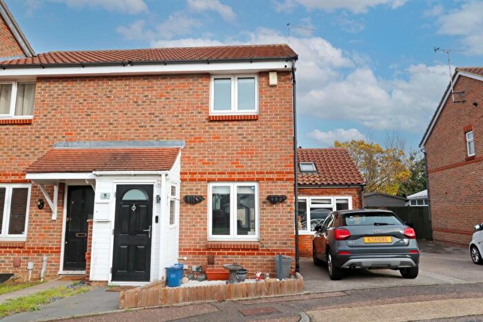 2 Bedroom End Of Terrace House For Sale In Milbanke Close, Shoeburyness, Southend-on-sea, Essex, SS3