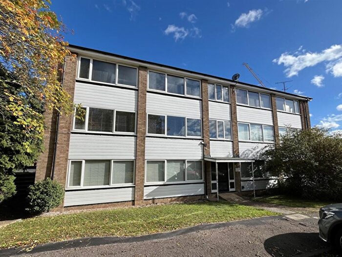 2 Bedroom Flat For Sale In Barrington Court, Hutton, Brentwood, CM13