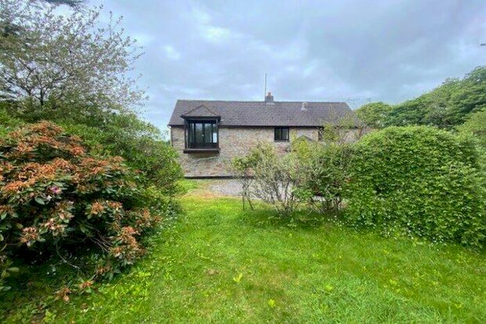 3 Bedroom Barn Conversion To Rent In Millpool, Penzance, TR20