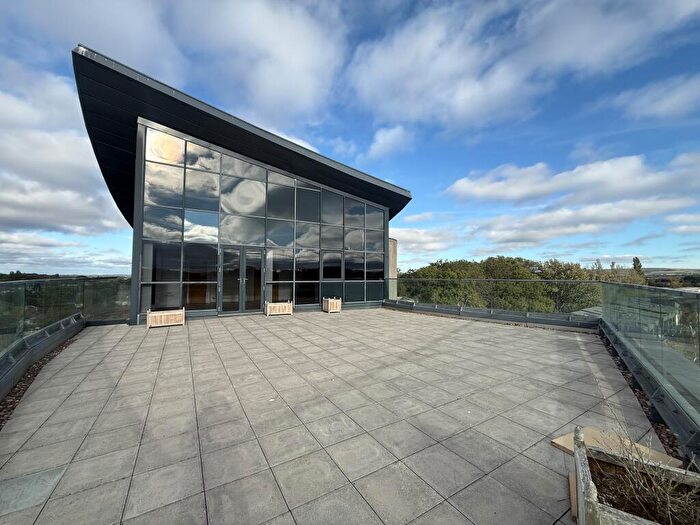 2 Bedroom Penthouse To Rent In Tunnicliffe Close, SN3