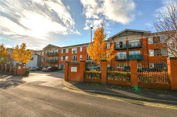 2 Bedroom Retirement Property For Sale In New Grosvenor Road, Ellesmere Port, Cheshire, CH65