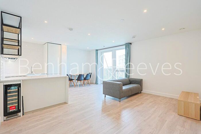 2 Bedroom Apartment To Rent In Caldon Boulevard, Wembley, HA0