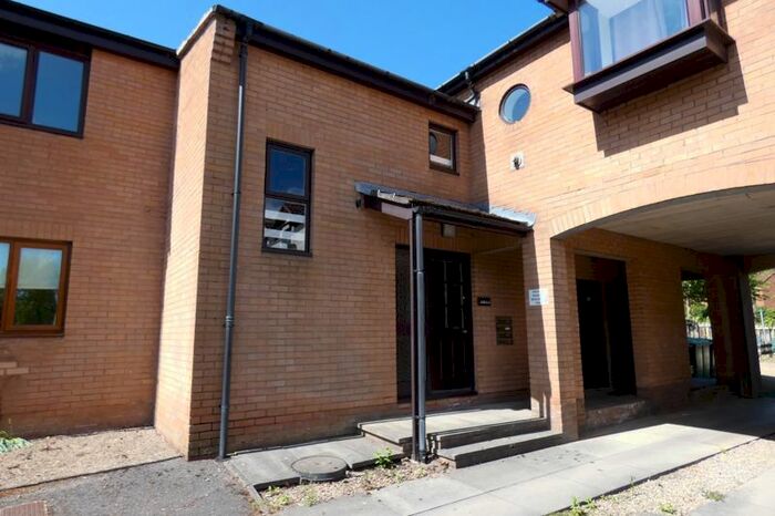 2 Bedroom Flat To Rent In Wansbeck Close, Spennymoor, DL16