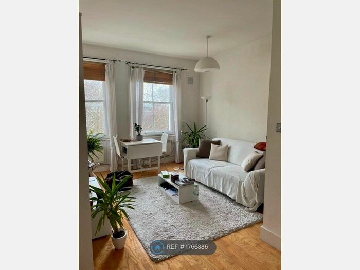 1 Bedroom Flat To Rent In Courtfield Gardens, London, SW5