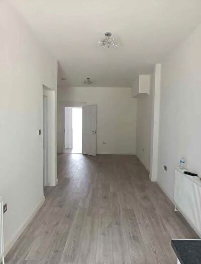 3 Bedroom Maisonette To Rent In Hayes Crescent, Golders Green, NW11