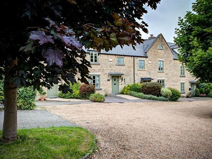3 Bedroom Terraced House For Sale In Landgate Yard, Stow On The Wold, Cheltenham, Gloucestershire, GL54