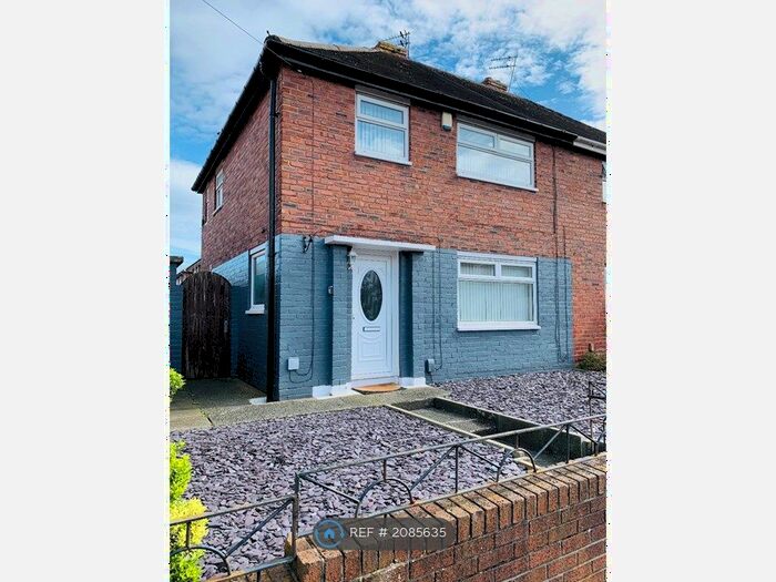 3 Bedroom Semi-Detached House To Rent In Greenhey Drive, Bootle, L30