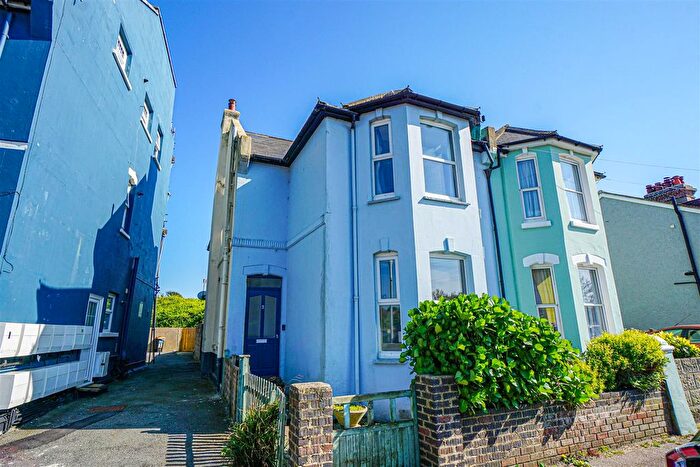 3 Bedroom Semi Detached House For Sale In Bulverhythe Road, St. Leonards-On-Sea, TN38