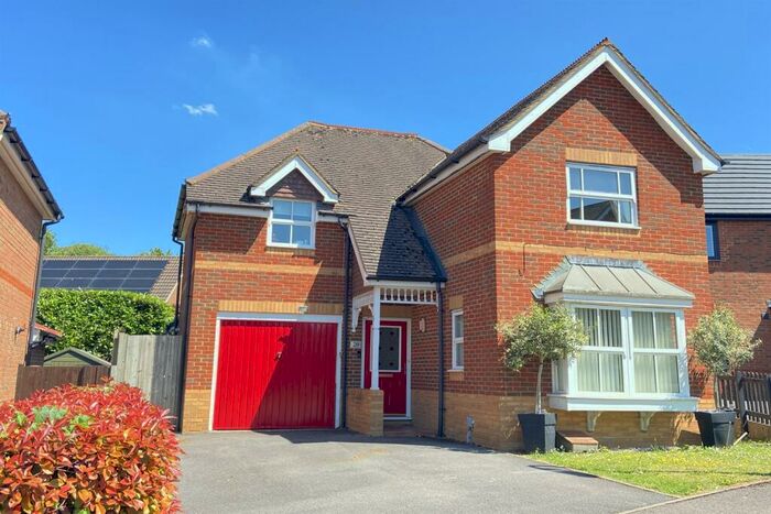 3 Bedroom Detached House To Rent In Gabriel Park, Basingstoke, RG22