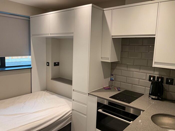Studio To Rent In Studio B, Sar Court, Woodland Way, Canterbury, Kent, CT2