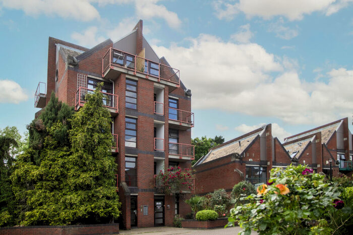 2 Bedroom Flat To Rent In Mayflower Street, London, SE16