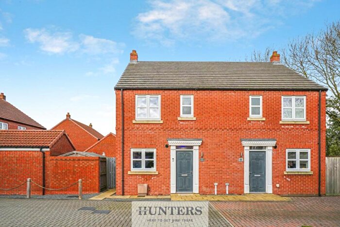 3 Bedroom Semi Detached House For Sale In The Hedgerows, Eggborough, Goole, DN14