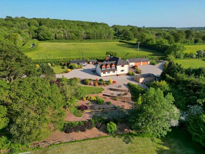 5 Bedroom Detached House For Sale In Tavistock, PL19