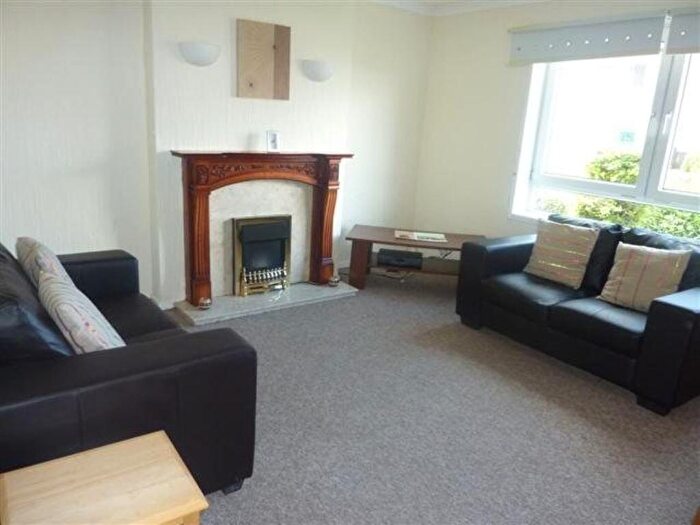 2 Bedroom Semi Detached House To Rent In Gilmerton Dykes Drive, Edinburgh, EH17