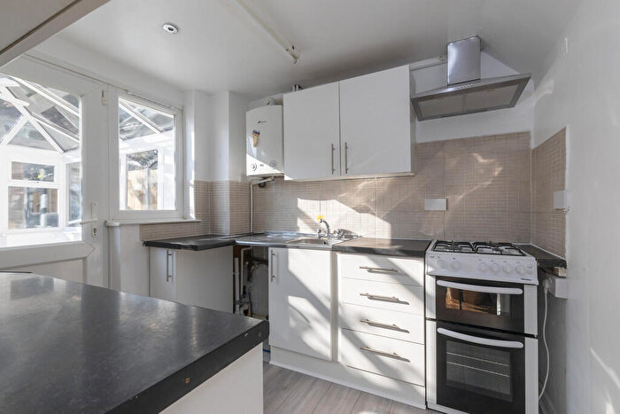 3 Bedroom End Of Terrace House To Rent In Cheltenham Road, Longlevens, GL2