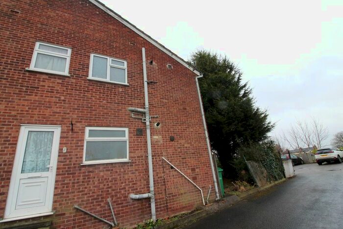 2 Bedroom Maisonette To Rent In Rosetta Road, Nottingham, NG7