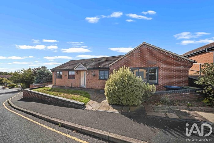 3 Bedroom Detached Bungalow For Sale In Lisle Close, Central Ely, Cambridgeshire, CB7