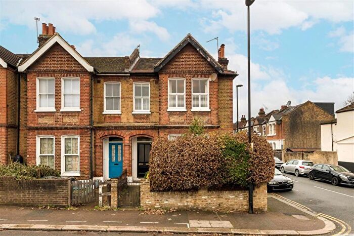 2 Bedroom Flat For Sale In Shell Road, Ladywell, SE13