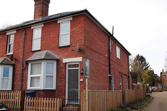 1 Bedroom Apartment To Rent In Upper Queen Street, Godalming, Surrey, GU7