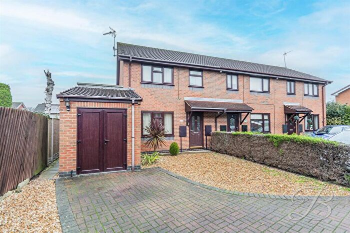 3 Bedroom Semi-Detached House For Sale In The Brambles, Walesby, Newark, NG22
