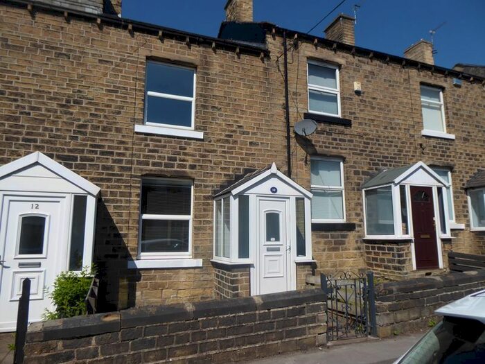 2 Bedroom Terraced House To Rent In Broomfield Road, Marsh, Huddersfield, HD1