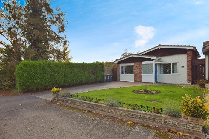 3 Bedroom Bungalow For Sale In Wilden Road, Renhold Village, Bedford, MK41