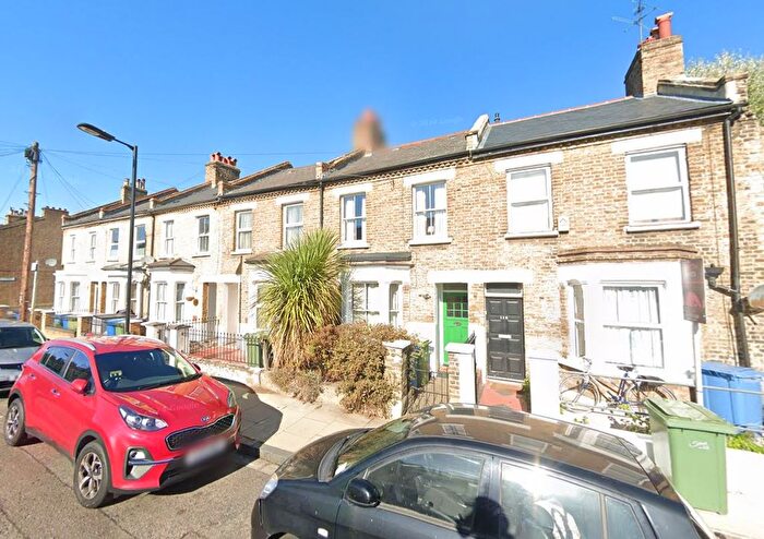 3 Bedroom Semi-Detached House To Rent In Astbury Road, Peckham, SE15