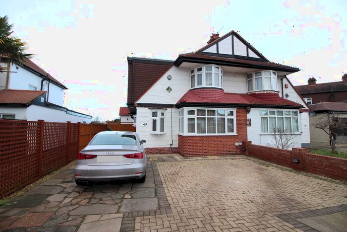 4 Bedroom Semi-Detached House To Rent In Park Avenue West, Stoneleigh, KT17