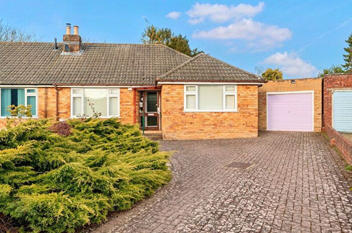 3 Bedroom Semi Detached Bungalow For Sale In Roberts Close, Wroughton, Swindon, SN4