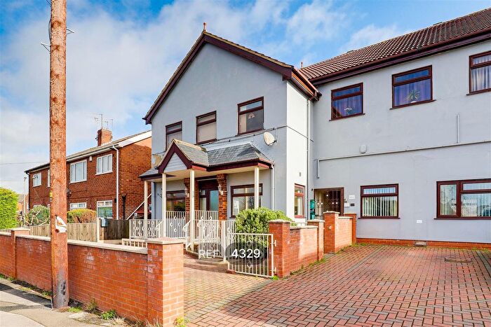 2 Bedroom Flat To Rent In A, Gedling Road, Arnold, Nottingham, NG5