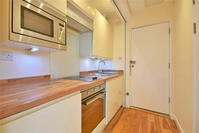Studio To Rent In Iverson Road, Kilburn, NW6