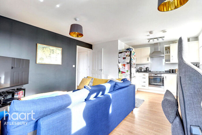 2 Bedroom Flat For Sale In Nicholas Charles Crescent, Aylesbury, HP18