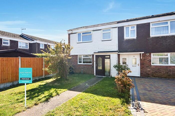 3 Bedroom Semi Detached House For Sale In Anson Chase, Shoeburyness, Essex, SS3