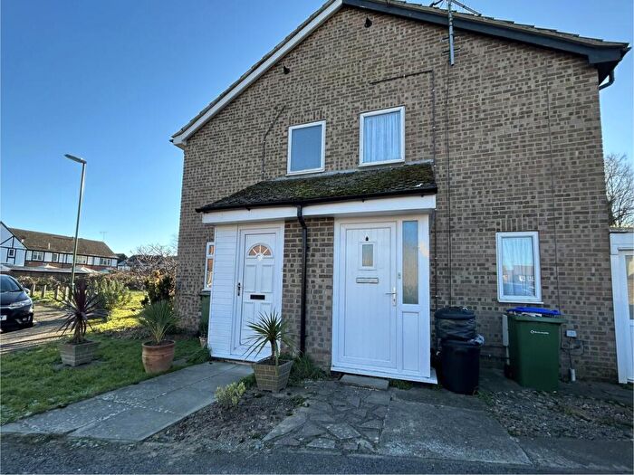 1 Bedroom House To Rent In Nimbus Close, Littlehampton, BN17
