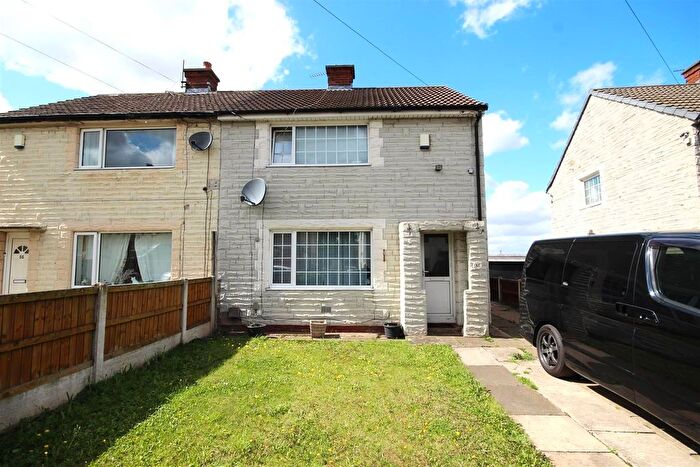 2 Bedroom Semi-Detached House To Rent In Orchard Head Drive, Pontefract, WF8