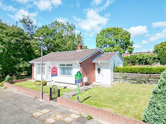 2 Bedroom Bungalow For Sale In Runnymede Gardens Chopwell, Newcastle Upon Tyne, Tyne And Wear, NE17