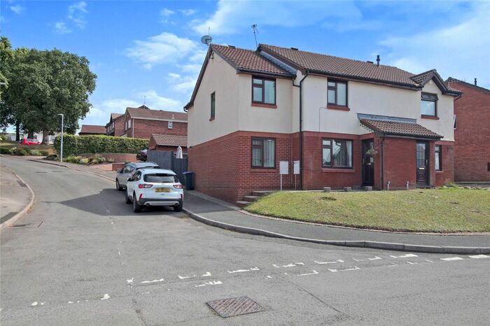 4 Bedroom Semi-Detached House For Sale In Chester Close, New Inn, Pontypool, Torfaen, NP4