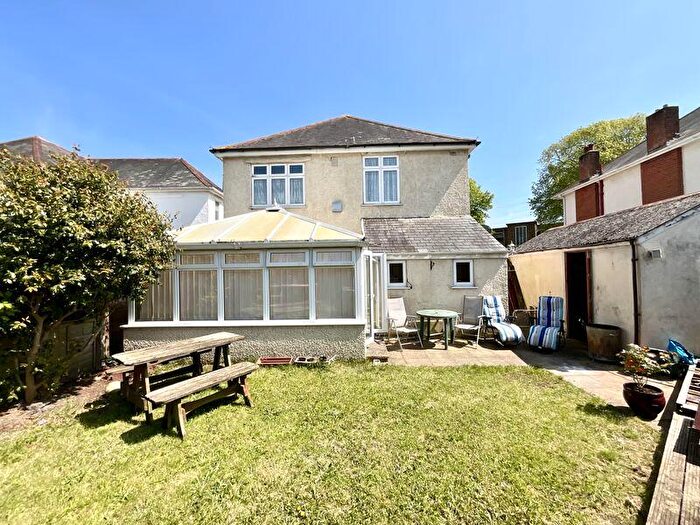 4 Bedroom Detached House For Sale In Holdenhurst Avenue, Boscombe East, Bournemouth, BH7
