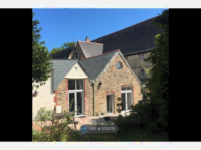 3 Bedroom Semi-Detached House To Rent In Peregrine Hall, Lostwithiel, PL22