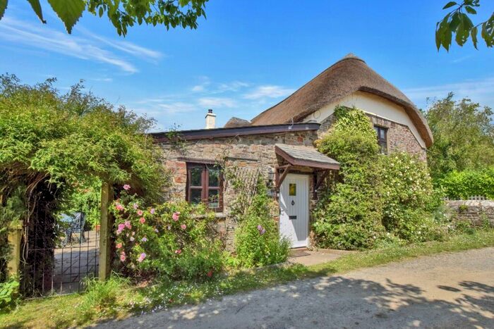 3 Bedroom Character Property For Sale In Kewsland, Bishops Tawton, Barnstaple, EX32