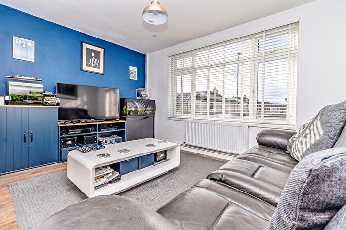 2 Bedroom Maisonette For Sale In Eastney Road, Southsea, PO4