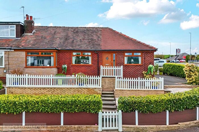 4 Bedroom Semi-Detached Bungalow For Sale In North Downs Road, High Crompton, Shaw, Greater Manchester, OL2