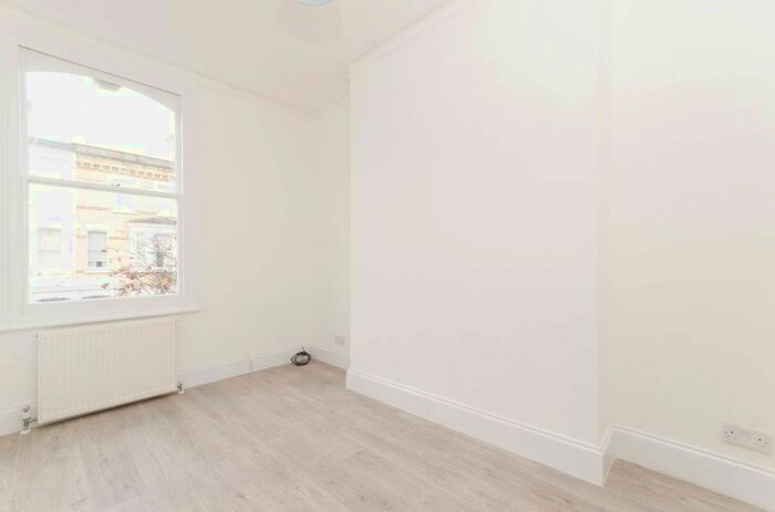 2 Bedroom Flat To Rent In Lilyville Road, Parsons Green, London, SW6