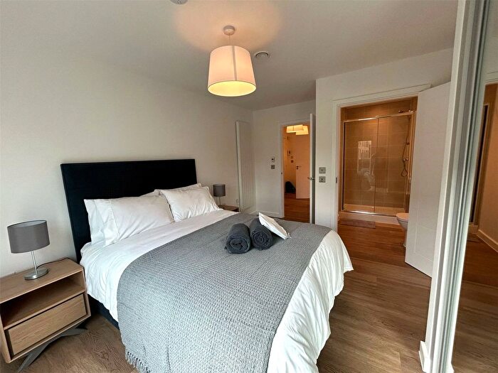 2 Bedroom Flat To Rent In Leaping Birds Rise, Walton-On-Thames, Surrey, KT12
