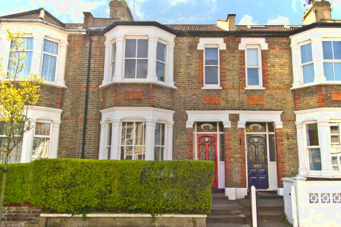 3 Bedroom Terraced House To Rent In Sandtoft Road, Charlton, SE7